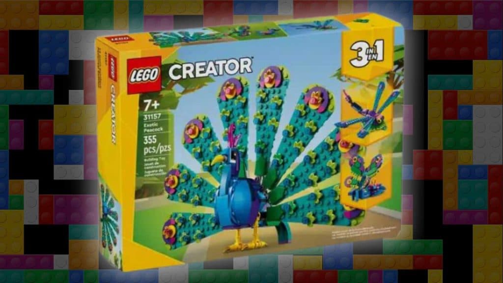 LEGO Creator 3in1 Exotic Peacock on a LEGO background