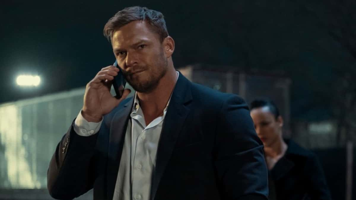 Alan Ritchson in Reacher Season 2 as Jack Reacher.