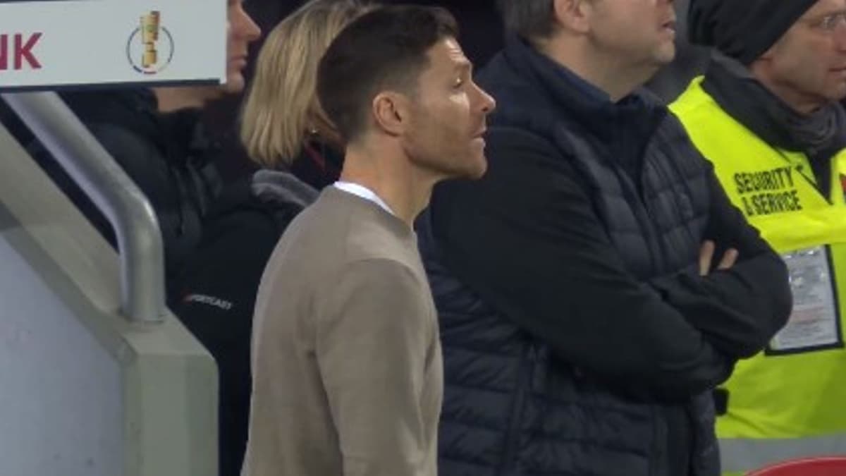 Bayer Leverkusen manager Xabi Alonso