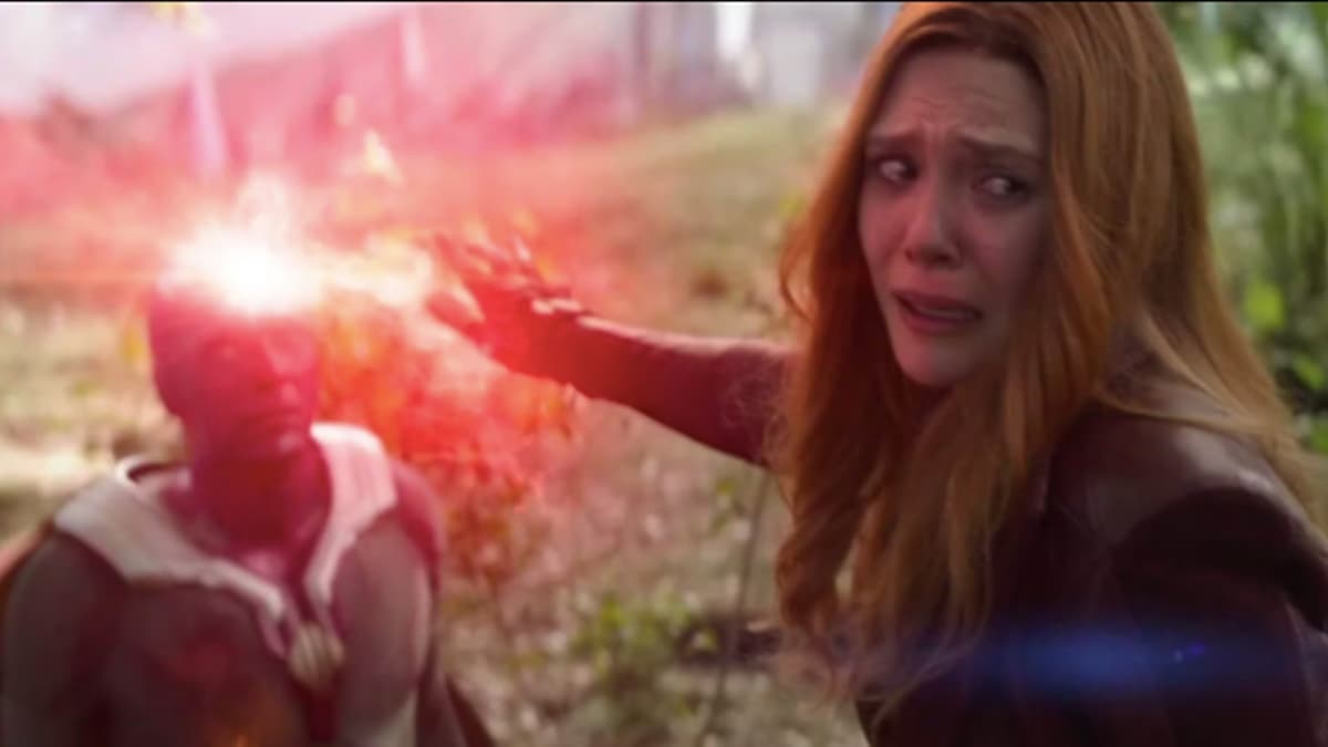 Paul Bettany and Elizabeth Olsen in Avengers: Infinity War