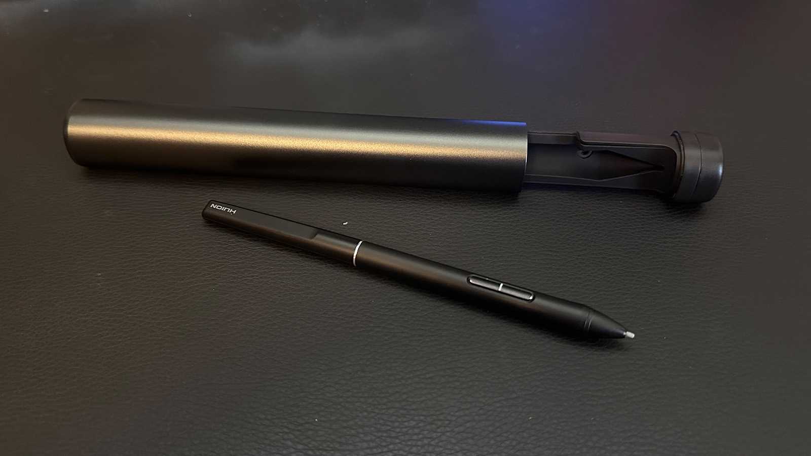 huion kamvas studio pen