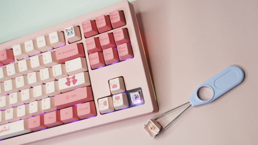 Image of the Sailor Moon Crystal 5087B v2 keyboard by Akko.