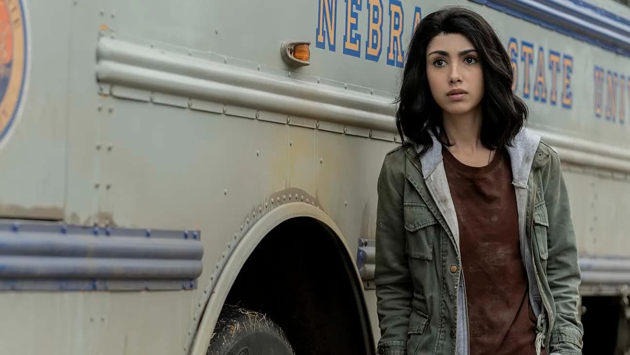 How to watch The Walking Dead in order: Alexa Mansour as Hope in World Beyond