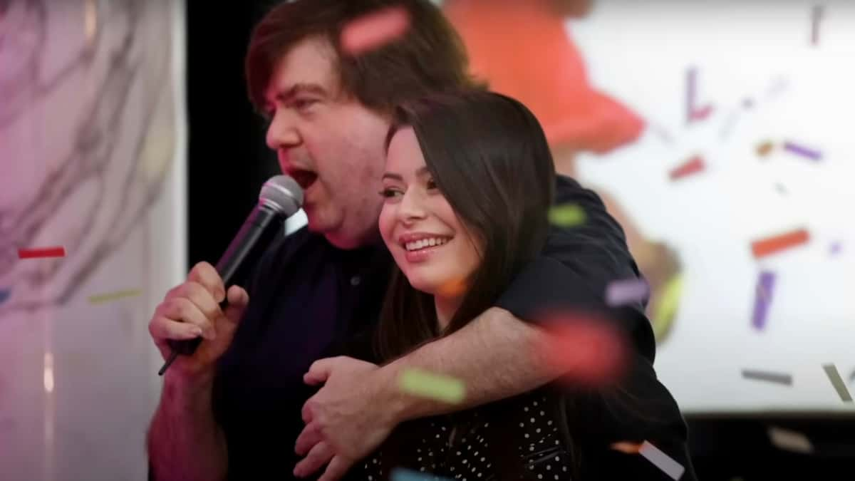 Dan Schneider and Miranda Cosgrove in Quiet on Set trailer