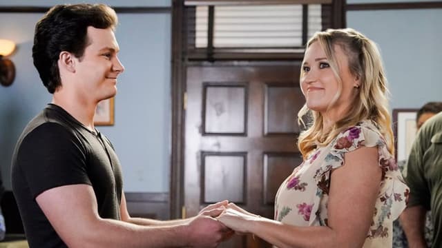 Who does Georgie marry in Young Sheldon? - Dexerto