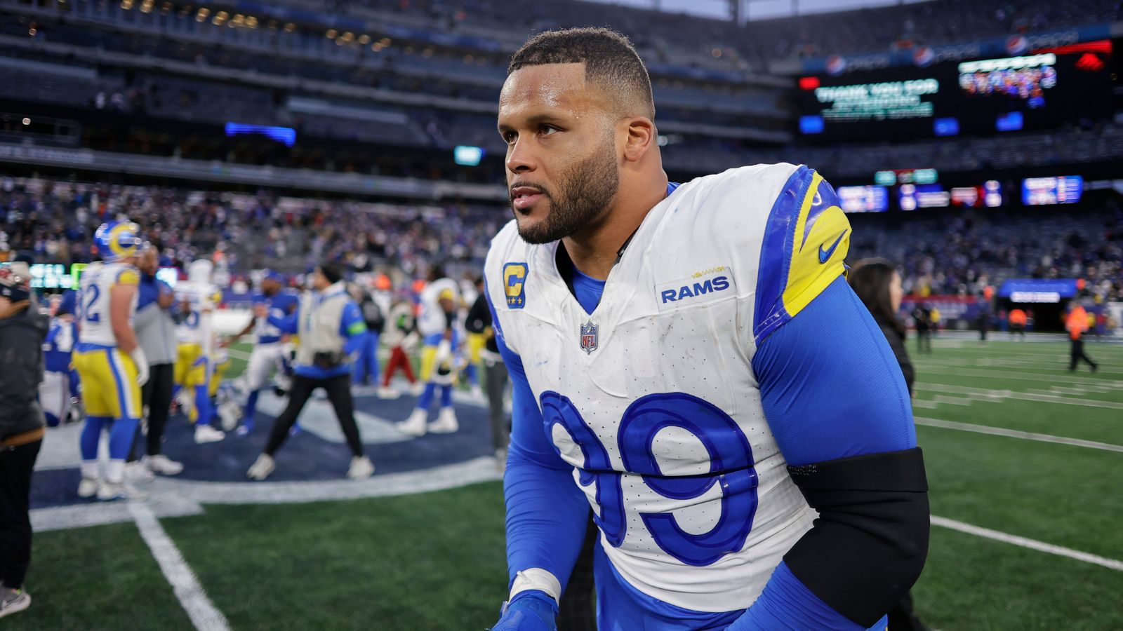 Rams Fans Stunned By Aaron Donald’s Shocking Retirement - Dexerto