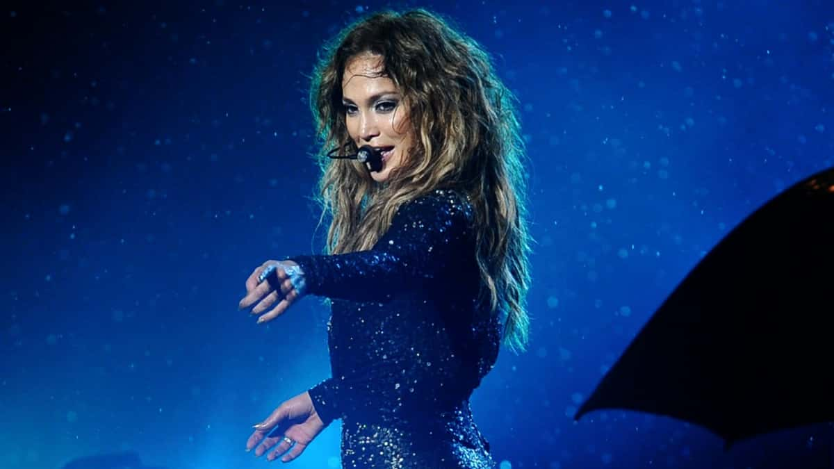 Jennifer Lopez performing in concert in 2012