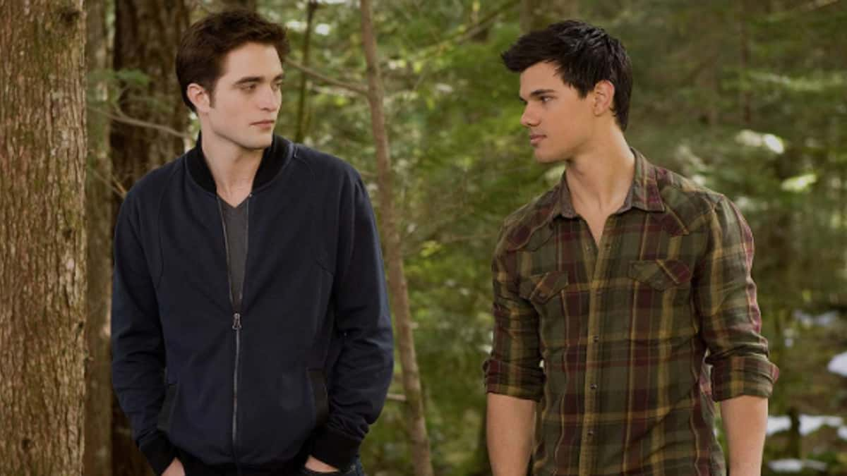 Robert Pattinson and Taylor Lautner in Twilight