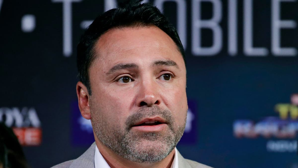 Boxing promoter Oscar De La Hoya