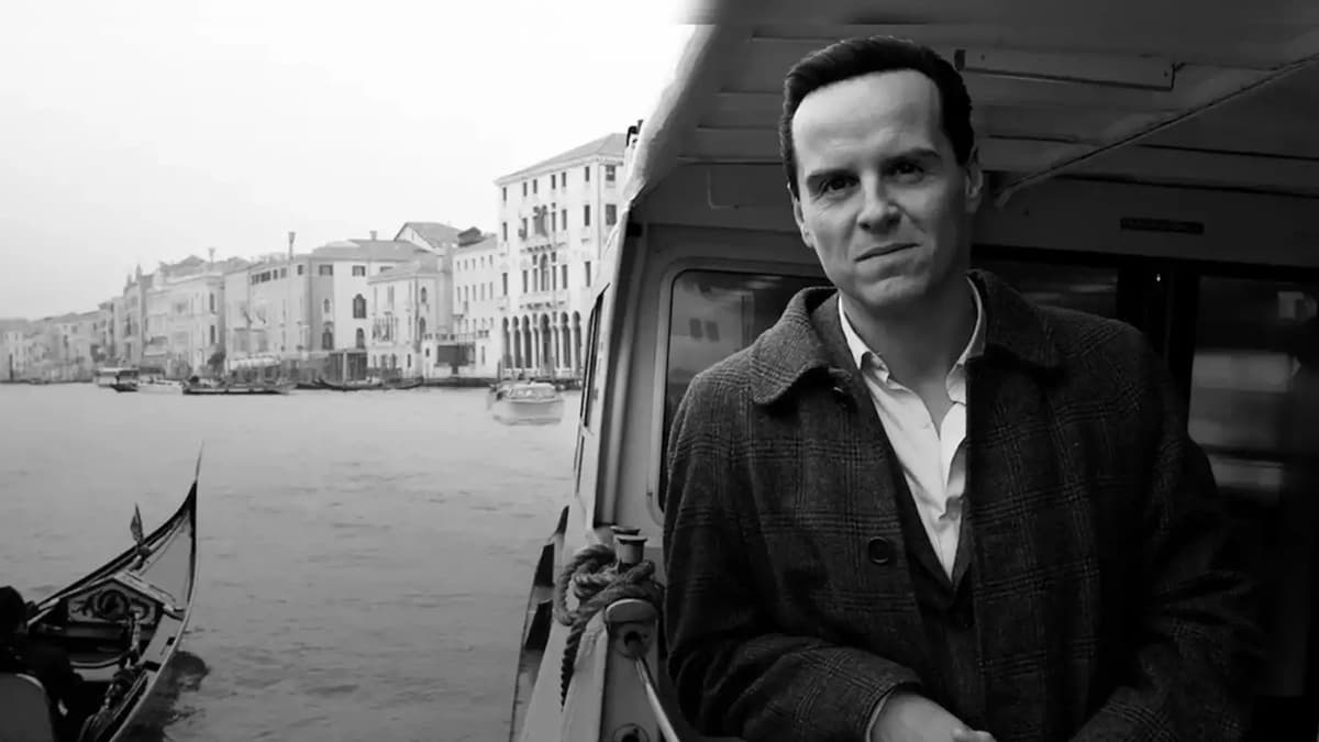 Andrew Scott's Tom Ripley on a boat.