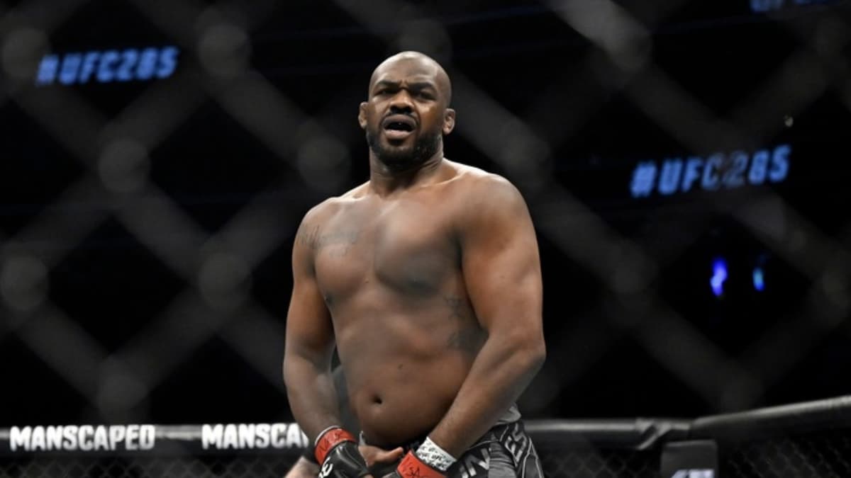 UFC star Jon Jones shoots down false arrest report