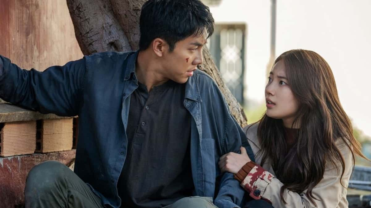 Lee Seung-gi and Bae Suzy in Vagabond Season 1.