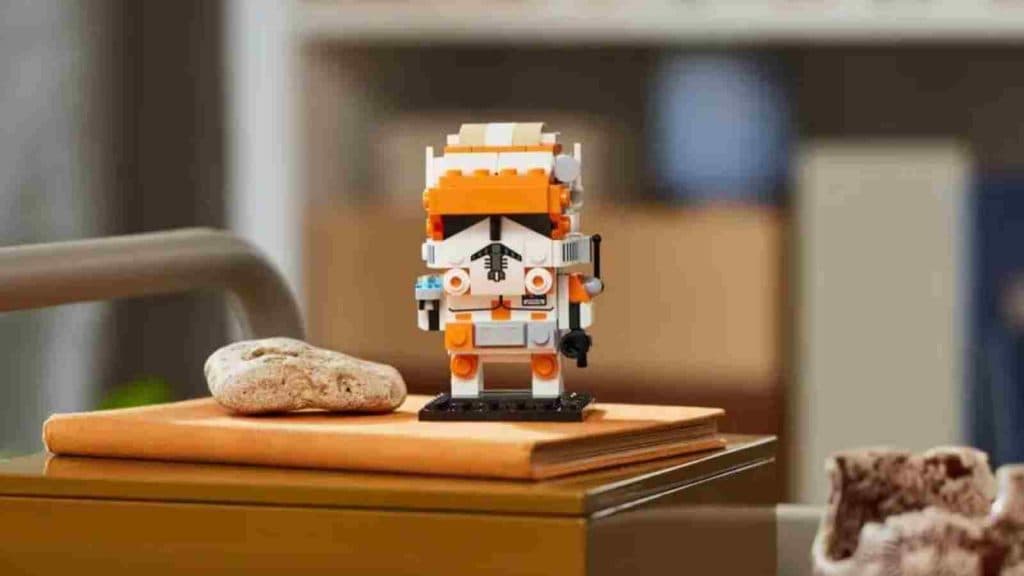 The LEGO BrickHeadz Clone Commander Cody on display