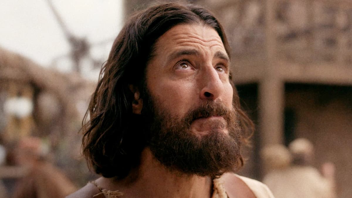 Jonathan Roumie as Jesus in The Chosen