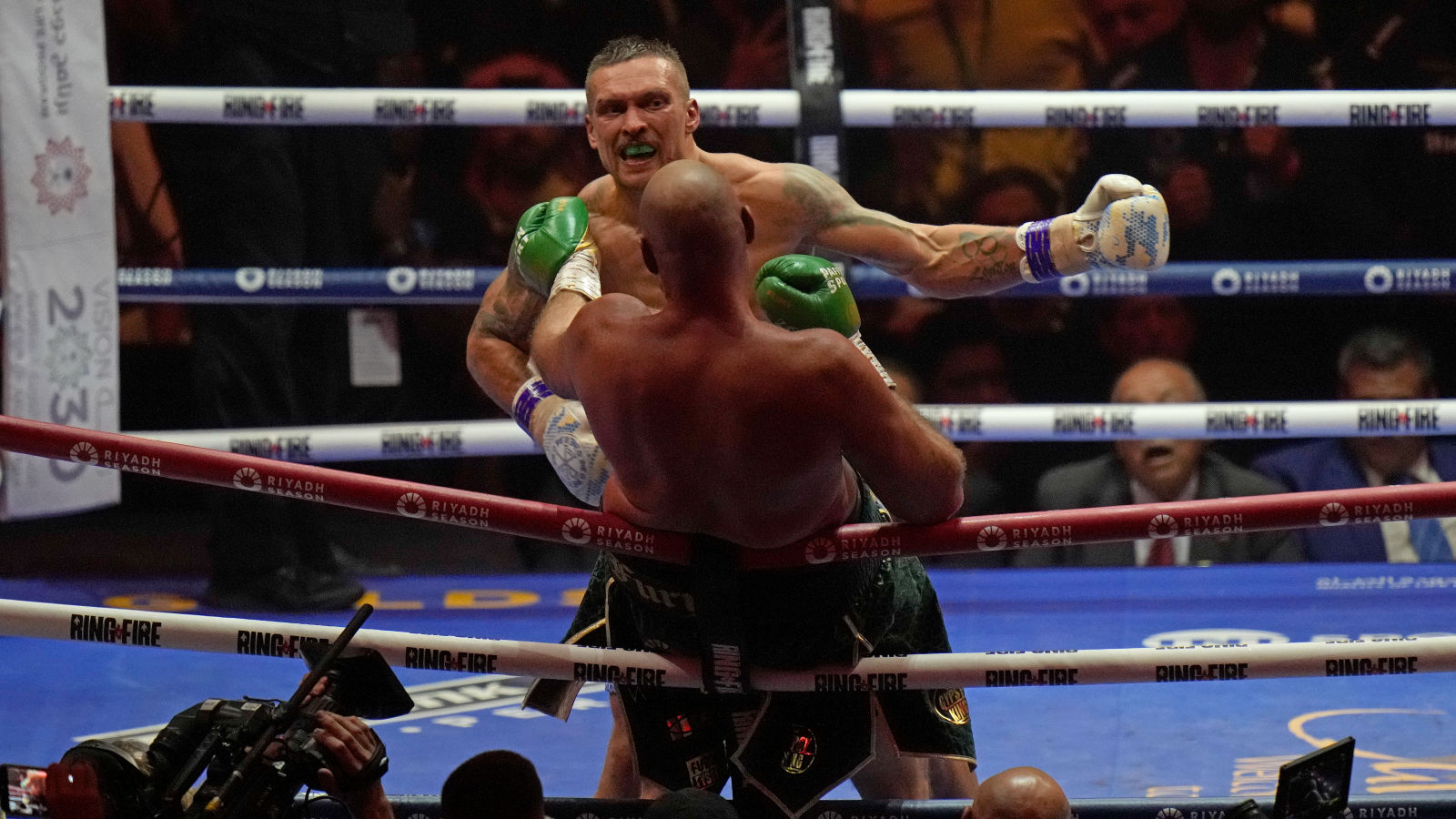 Oleksandr Usyk Boxing Record: Tyson Fury Win Crowns Undisputed ...