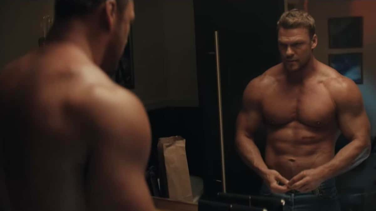 Alan Ritchson in Reacher Season 3 as Jack Reacher.