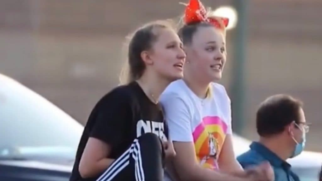 JoJo Siwa and Kylie Prew