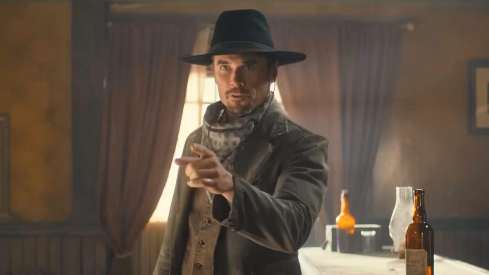 Shawn Parsons as The Gunfighter.