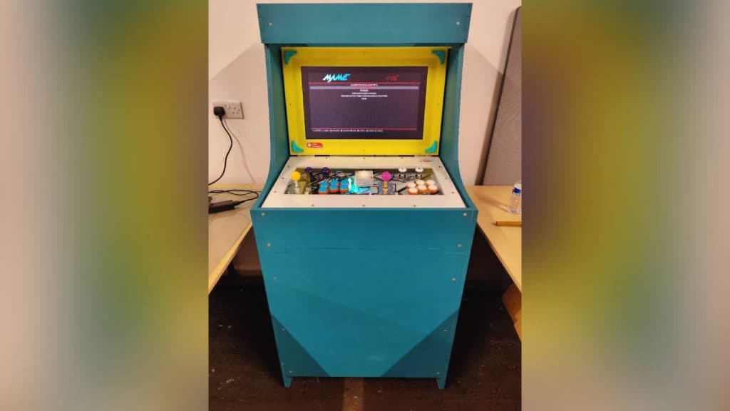 Image of the custom arcade cabinet built by Kian Ryan of Leigh Hackspace.