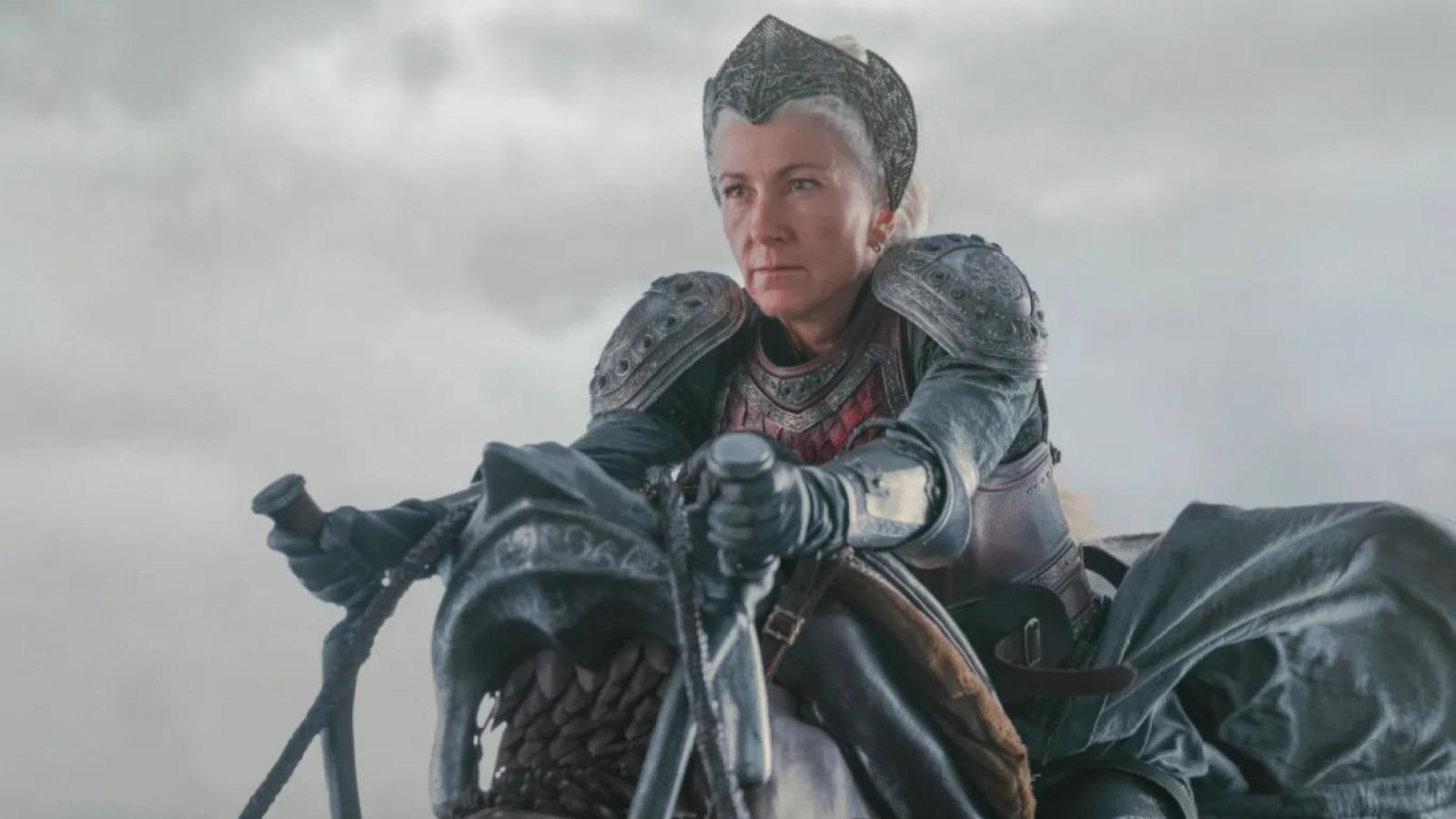 Eve Best as Rhaenys Targaryen in House of the Dragon during the Battle of Rook's Rest