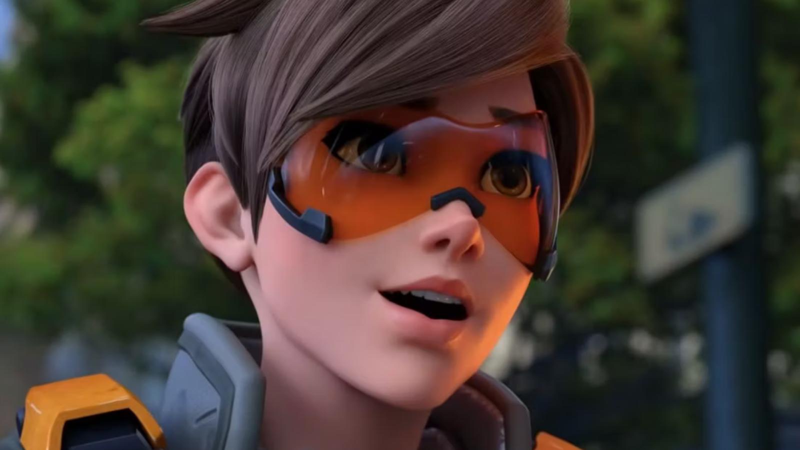 tracer grinning in ow2