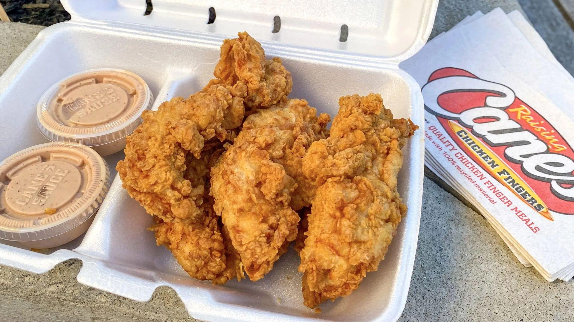 Как получить бесплатную курицу в Raising Cane’s в июле