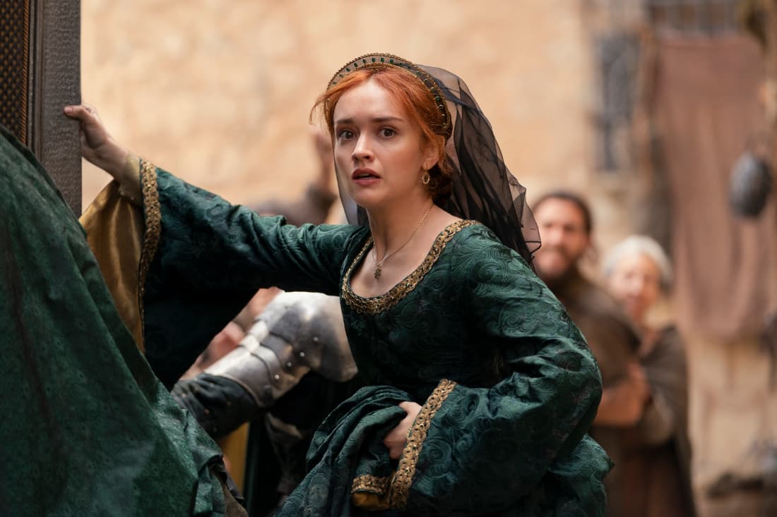 Olivia Cooke as Alicent in House of the Dragon Season 2 Episode 6