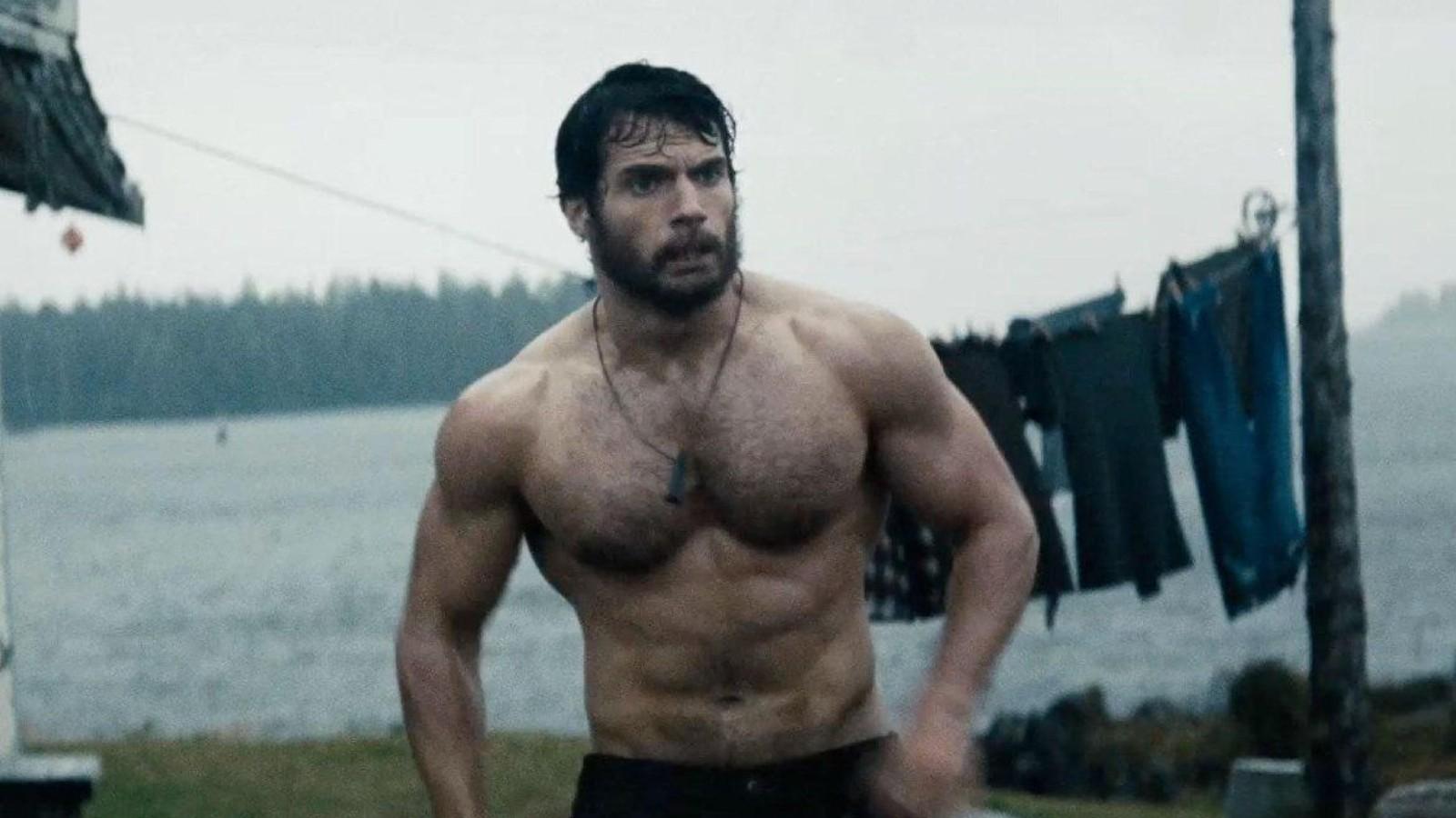 Henry Cavill with his shirt off in Man of Steel.