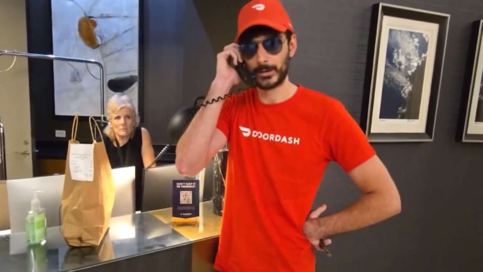 Ice Poseidon doing doordash on kick