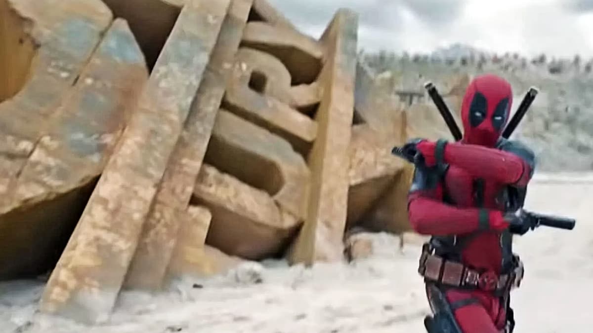 Deadpool fights with the old 20th Century Fox logo in the background of the Void inDeadpool & Wolverine 