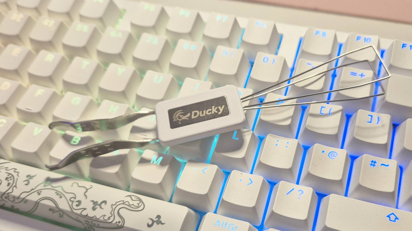 Обзор клавиатуры Ducky Zero 6108: прелесть трехрежимного режима