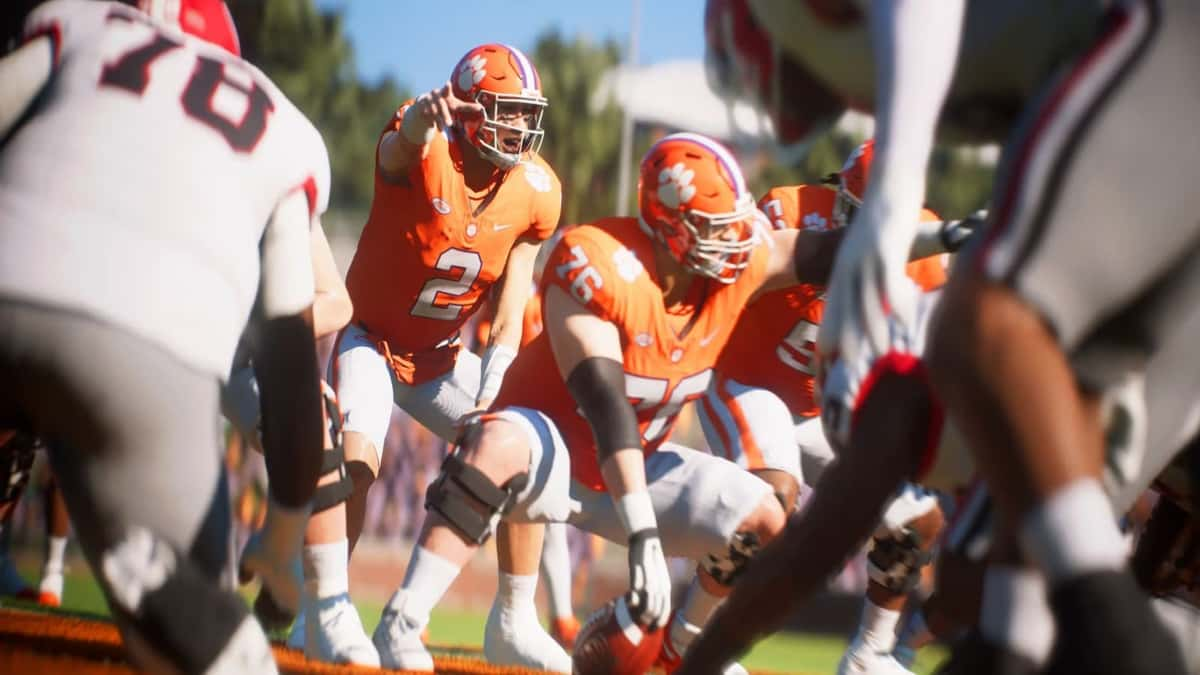 Clemson quarterback making a pre-snap adjustment in CFB 25