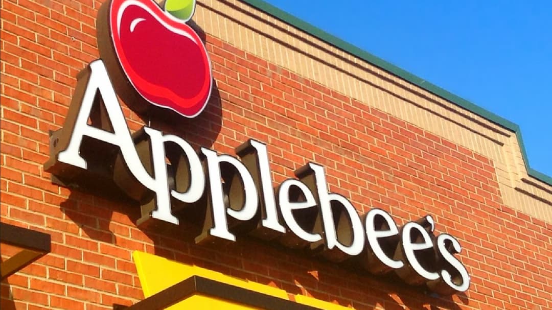 Applebee возвращает любимый фанатами шведский стол «все, что вы можете съесть», но он продлится недолго