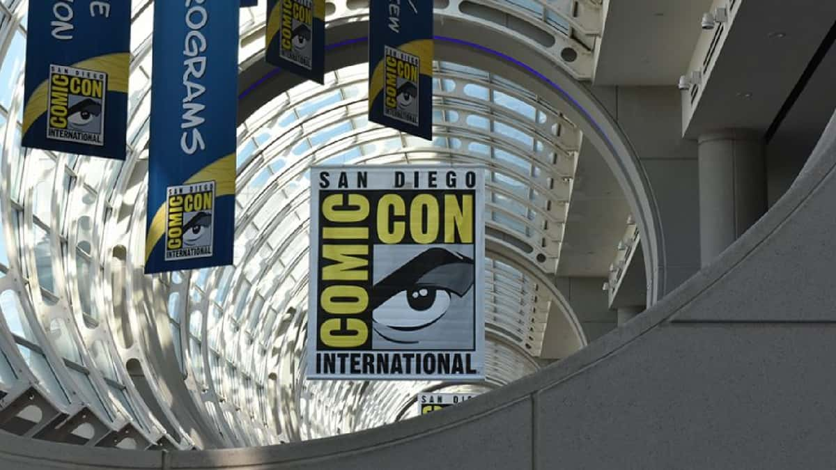 SDCC banner at convetion centre