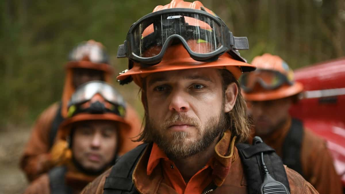 Is Fire Country Season 2 coming to Netflix? Max Thieriot as Bode