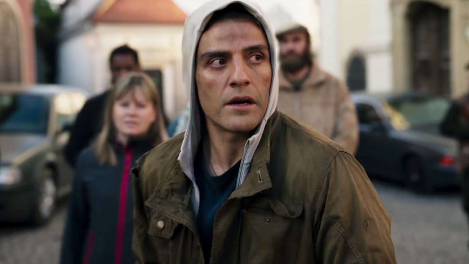 Oscar Isaac as Steven in Moon Knight