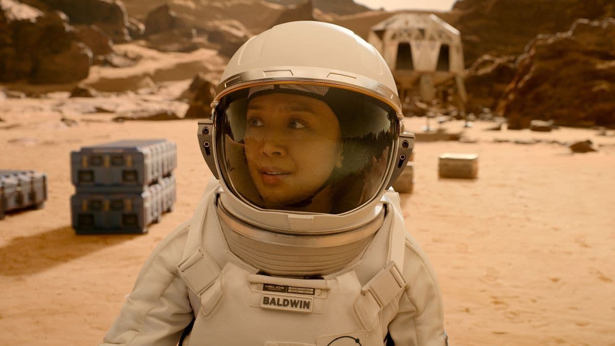 For All Mankind: Cynthy Wu as Kelly Baldwin