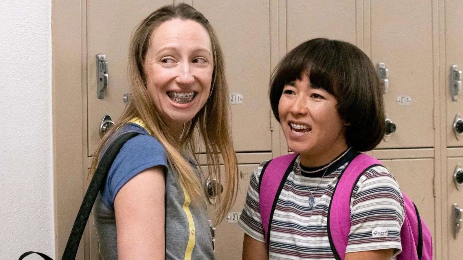 Anna and Maya in Pen15