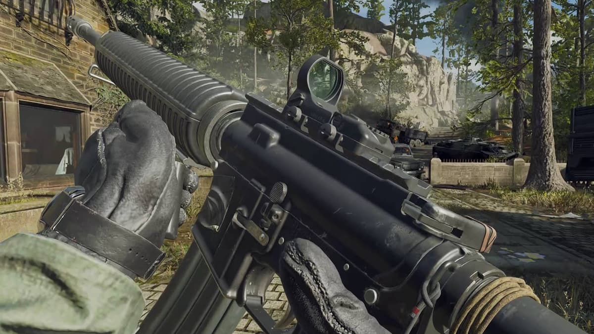 The XM4 being inspected in Black Ops 6.