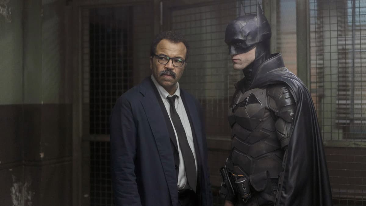 Jeffrey Wright as James Gordon and Robert Pattinson as The Batman