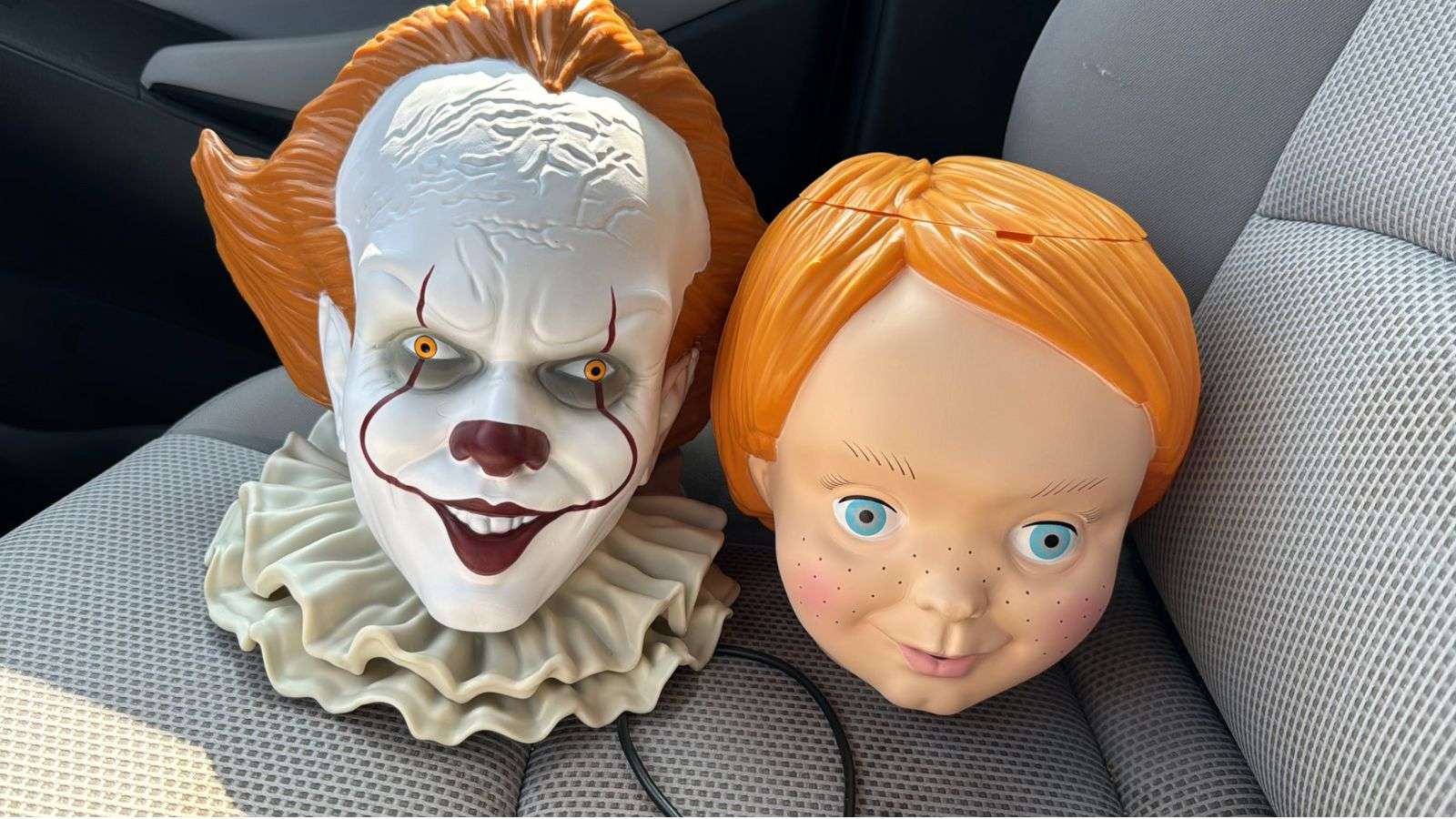 Pennywise and Chucky popcorn tins