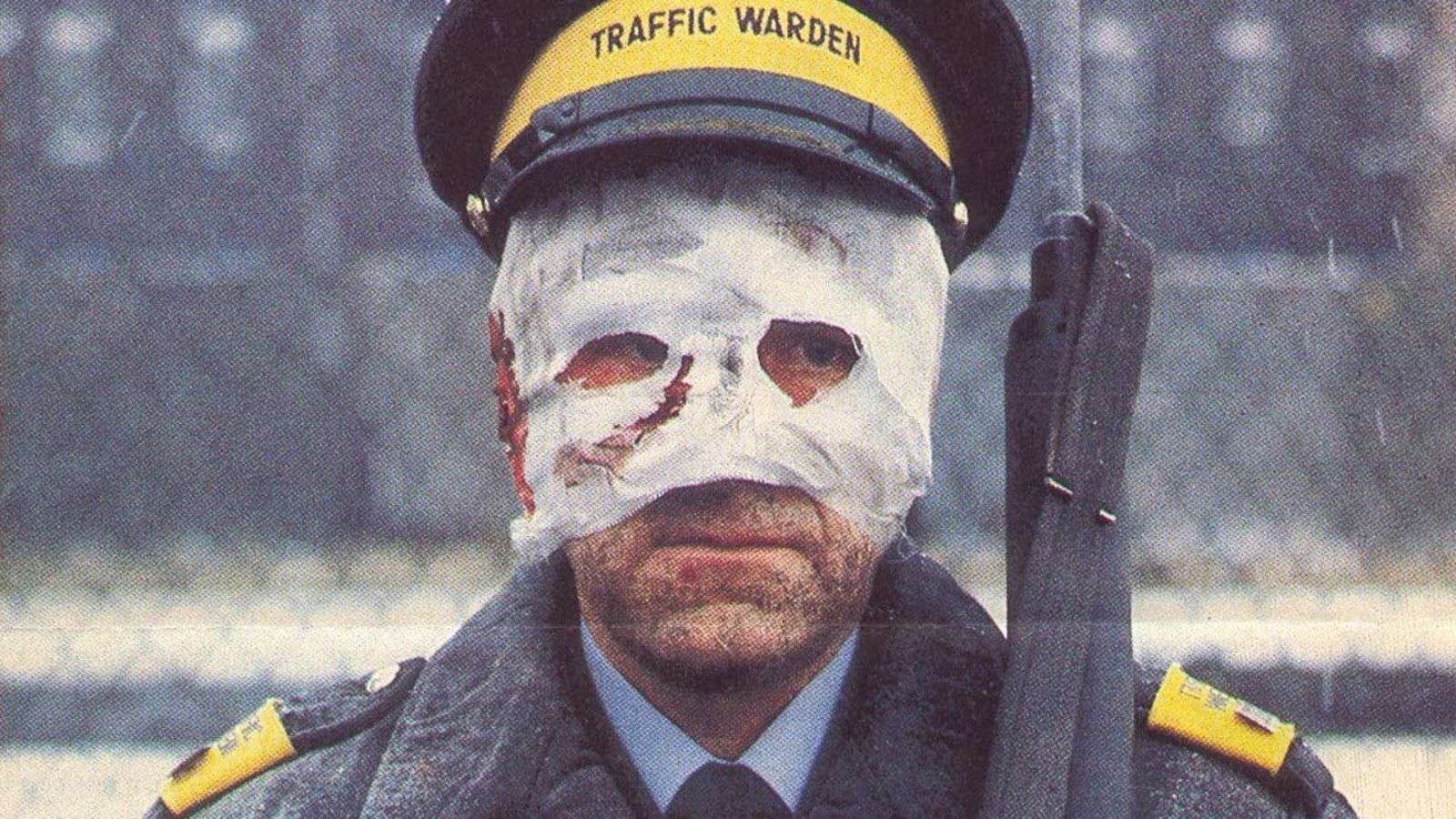 An injured traffic warden in Threads