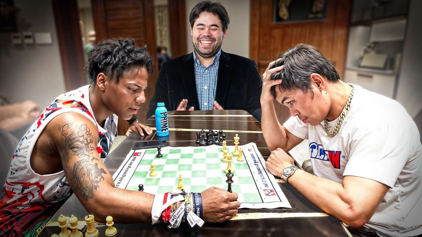 hikaru watches speed vs Pacquiao in chess