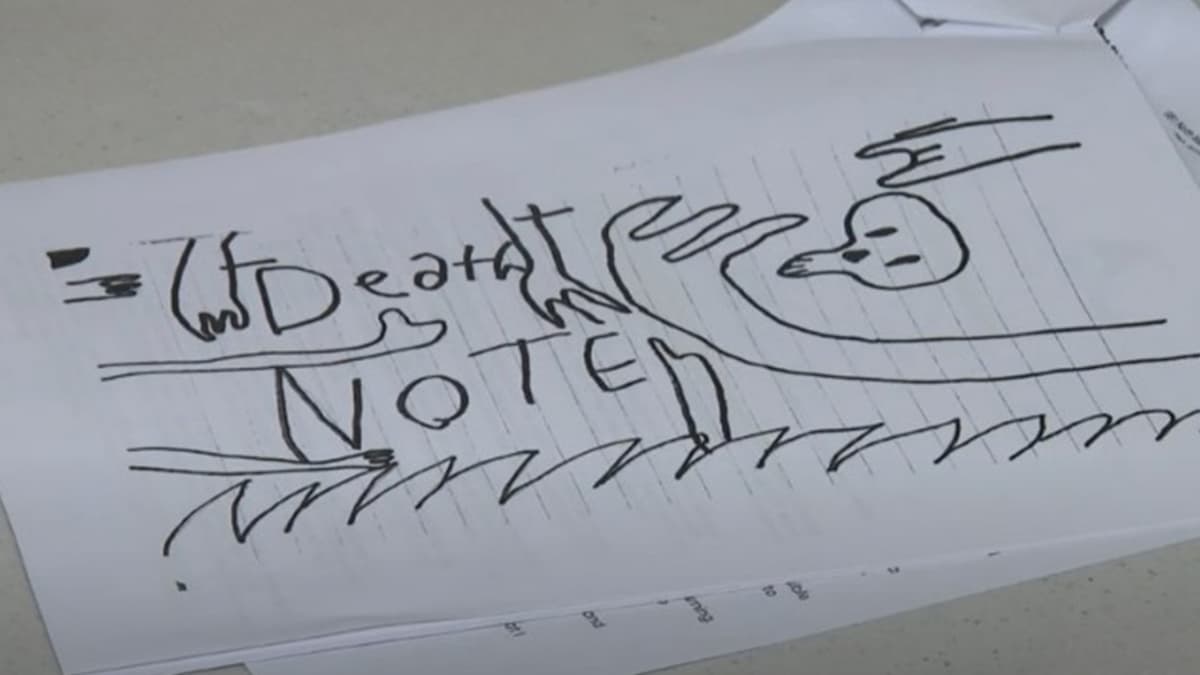 school-panics-death-note-found-in-classroom