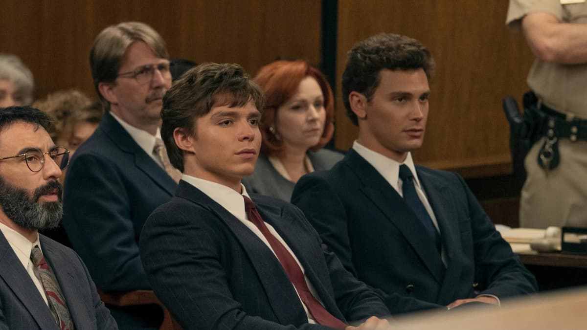 Monsters director refuses to meet with Menendez brothers amid series backlash