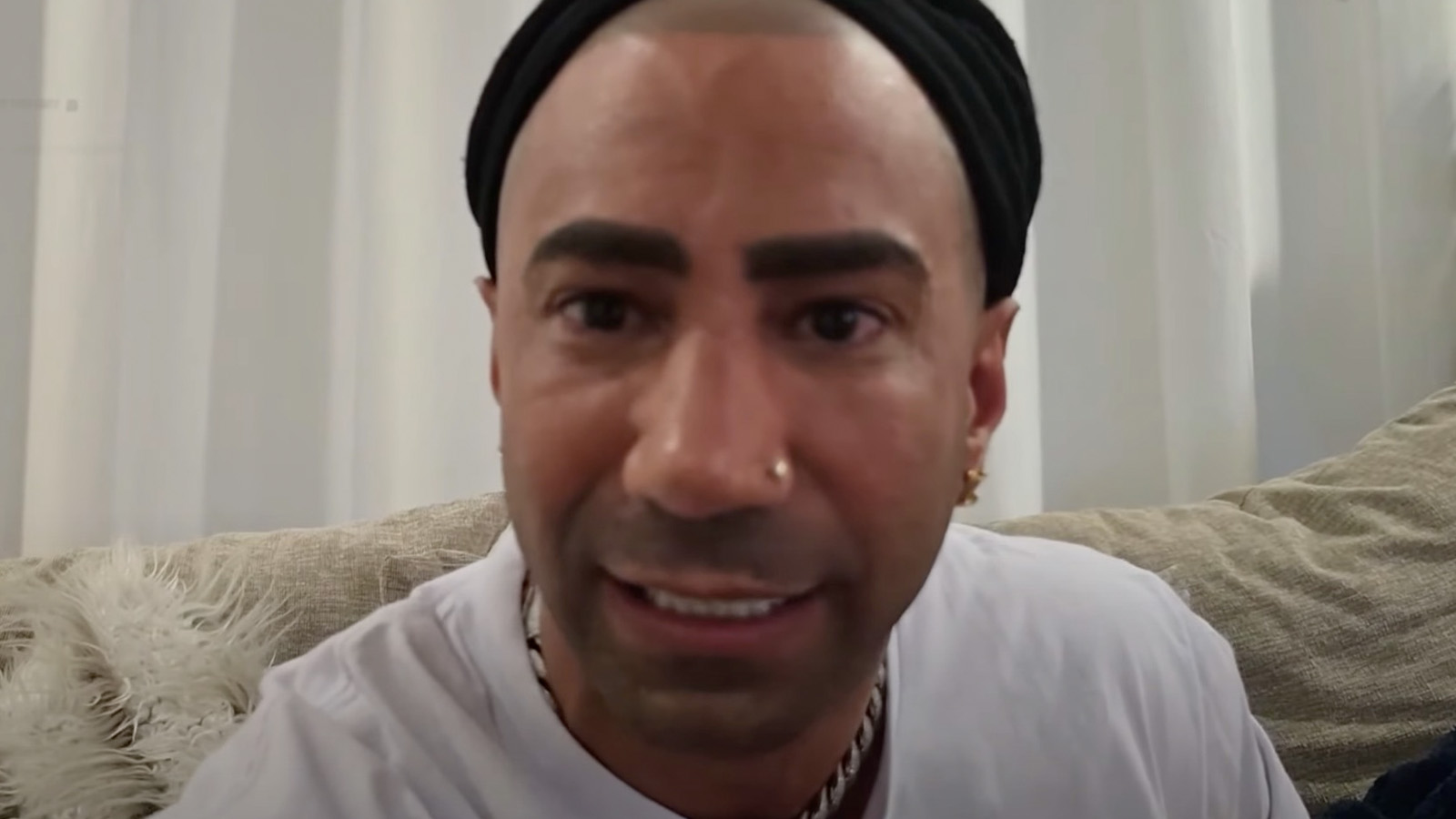 Fousey revela que irá a un centro de atención psiquiátrica después de "desaparecer"