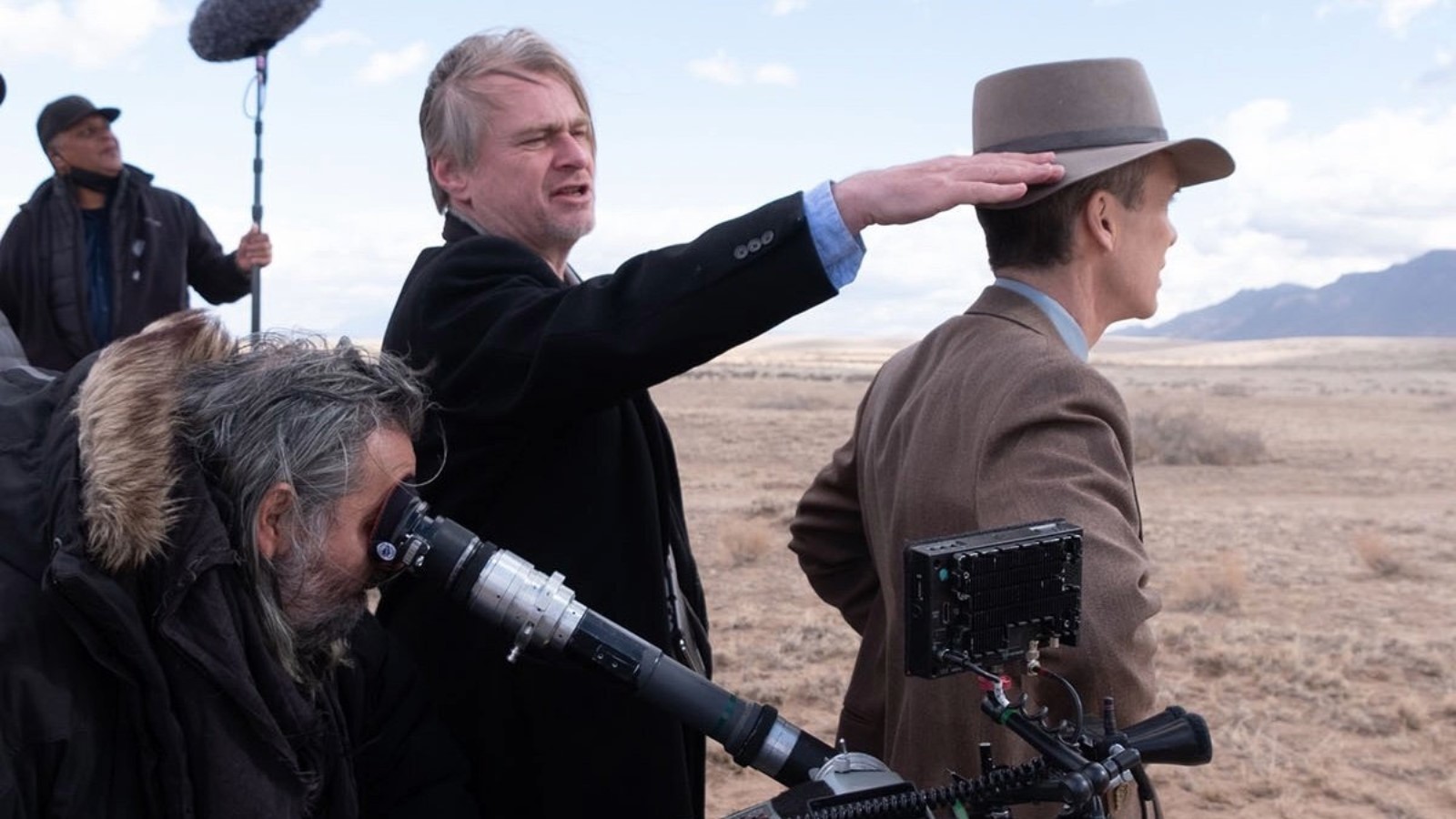 La nueva película de Christopher Nolan desvía a Warner Bros en un supuesto desaire