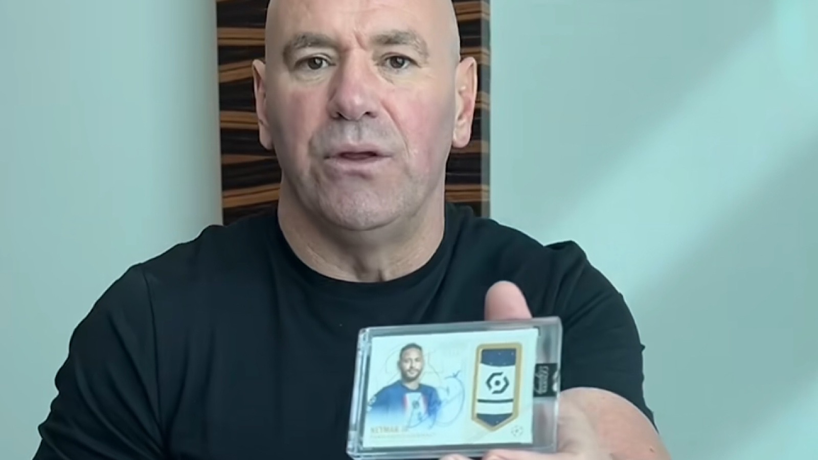 Dana White, chefe do UFC, enlouquece ao tirar cartão de Neymar de US$ 10 mil