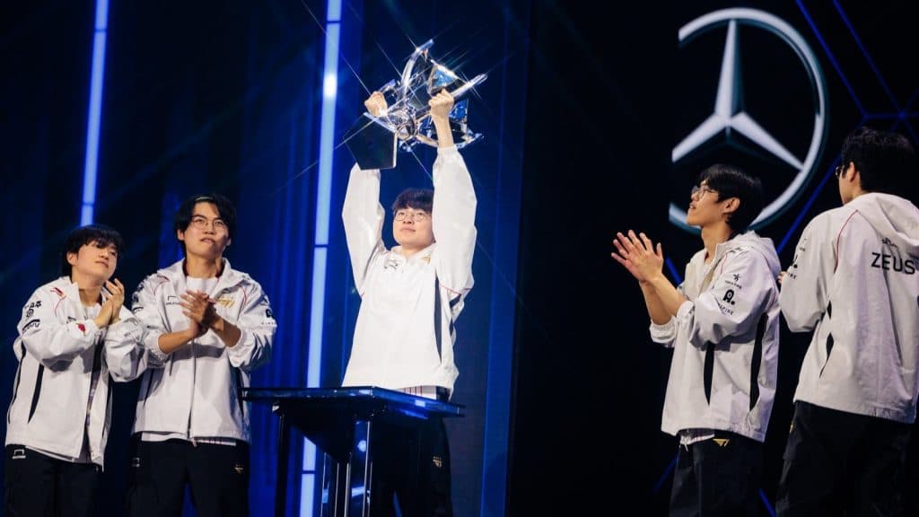 Faker Worlds 2024 trophy raise