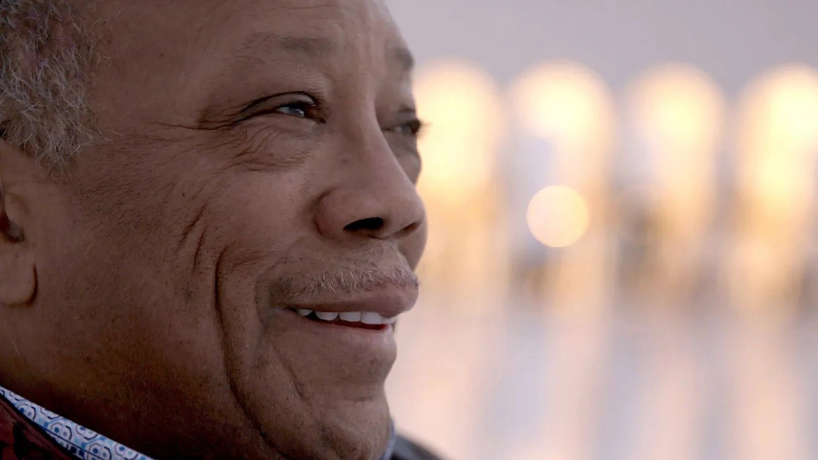 ¿Cómo ver el documental de Quincy Jones? ¿Está en Netflix?